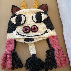 Perika Crochet Hat with Black and White Pattern